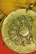 medaillon astral pendentif broche chaine